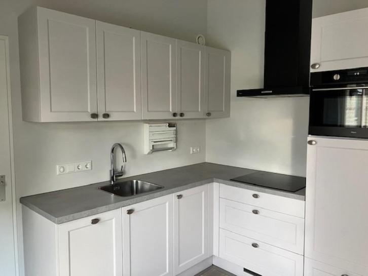 Te Koop zeer nette complete compacte hoekkeuken, Huis en Inrichting, Keuken | Complete keukens, Zo goed als nieuw, Hoekkeuken