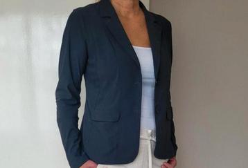 Studio Anneloes blazer
M Travelstof
Antracietgrijs beschikbaar voor biedingen