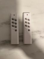 2 afstandsbedieningen - klik aan klik uit, Ophalen of Verzenden, Zo goed als nieuw, Schakelaar