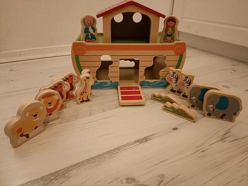 Houten vormenstoof Ark van Noach, Kinderen en Baby's, Speelgoed | Houten speelgoed, Zo goed als nieuw, Overige typen, Ophalen of Verzenden