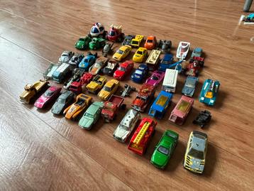 Oude autootjes 45 stuks beschikbaar voor biedingen