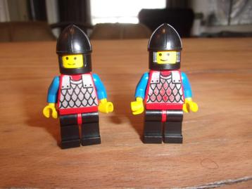 2 x Lego Castle minifiguur Lion Knights ridder , cas147 beschikbaar voor biedingen