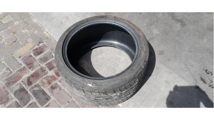 Band van een Porsche 911, Auto-onderdelen, Banden en Velgen, Band(en), Personenwagen, Gebruikt, 3 maanden garantie, Ophalen of Verzenden