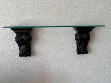 Wandsteunen zwart met glasplaat. beschikbaar voor biedingen