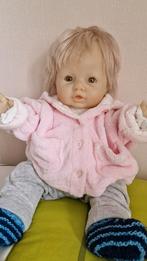 Schattige babypop 55 cm, Ophalen of Verzenden, Zo goed als nieuw, Babypop
