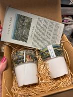 Twee Bekers 'Op Knoal' - Stadskanaal, Overige materialen, Wit, Ophalen of Verzenden, Zo goed als nieuw