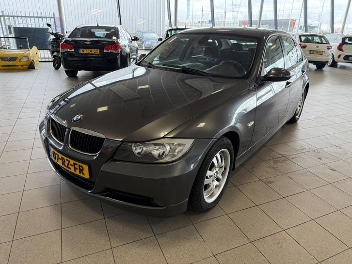 BMW 3 Serie 318i Dynamic Exec. (bj 2005, automaat), Auto's, BMW, Bedrijf, Te koop, 3-Serie, ABS, Airbags, Airconditioning, Alarm