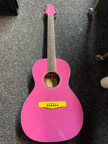 Roze Greg Bennett P2T Parlor Acoustic Guitar beschikbaar voor biedingen