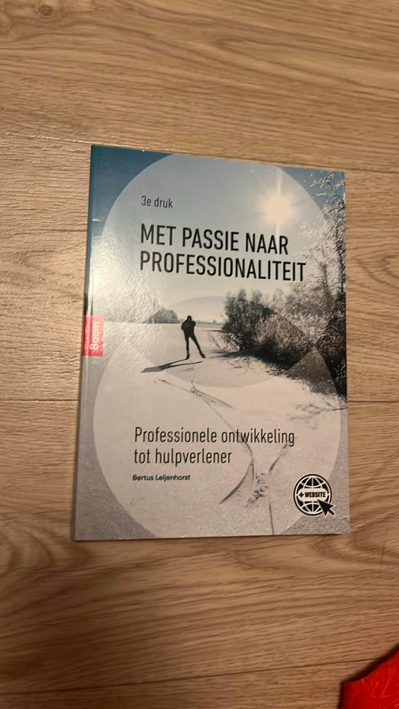 Bertus Leijenhorst - Met passie naar professionaliteit, Boeken, Schoolboeken, Zo goed als nieuw, Nederlands, Overige niveaus, Ophalen of Verzenden