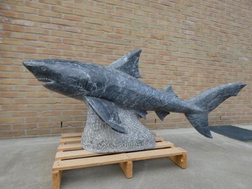 TOPBEELD EXCLUSIEVE HANDGEKAPTE HAAI/ SHARK IN GRANIET LEES!, Antiek en Kunst, Kunst | Beelden en Houtsnijwerken, Ophalen of Verzenden
