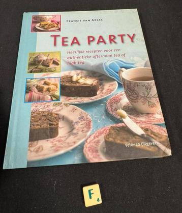 Tea party. Boek. €2,50 beschikbaar voor biedingen