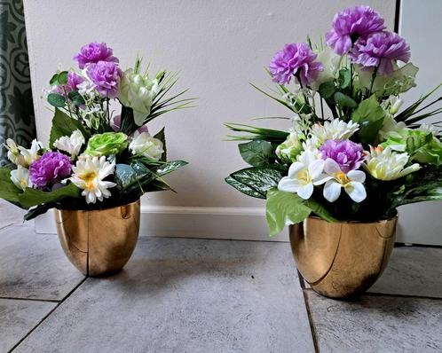 Kunstbloemstuk in goudkleurige pot - Set van 2, Huis en Inrichting, Woonaccessoires | Kunstplanten en Kunstbloemen, Nieuw, Binnen