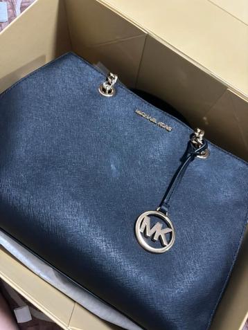 RUIME MICHEAL KORS TAS beschikbaar voor biedingen