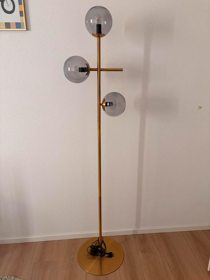 Kwantum Zimite Vloerlamp, Huis en Inrichting, Lampen | Vloerlampen, Zo goed als nieuw, 150 tot 200 cm, Metaal, Ophalen