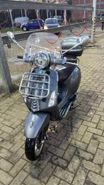 Vespa primavera touring, Fietsen en Brommers, Ophalen, Gebruikt, Maximaal 45 km/u, Vespa S