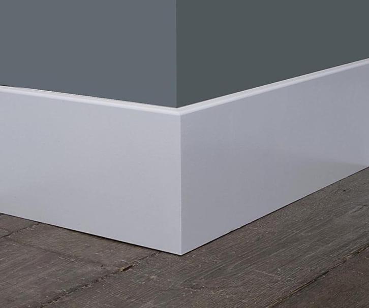 MDF plinten 488cm V313 wit gegrond uit voorraad div. maten, Doe-het-zelf en Verbouw, Plinten en Afwerking, Nieuw, Plinten, Mdf
