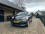 Toyota Verso-S 1.3 Vvt-i 2011 Grijs, Voorwielaandrijving, Stof, Zwart, 1329 cc