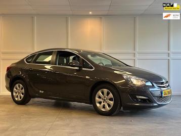 Opel Astra 1.4 Turbo Blitz / 2015 / 64.609 KM NaP / Airco /  beschikbaar voor biedingen