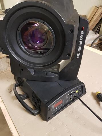 Clay Paky Alpha Profile 1200 beschikbaar voor biedingen