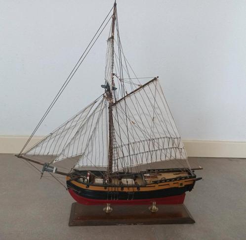 Schitterend antiek houten model US Sloop Providence 1775, Hobby en Vrije tijd, Modelbouw | Boten en Schepen, Nieuw, 1:50 tot 1:200