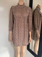 Ba&sh    fleurige jurk MAAT XS (1) ALS NIEUW (ZIJDE/VISCOSE), Kleding | Dames, Ba&sh, Ophalen of Verzenden, Zo goed als nieuw