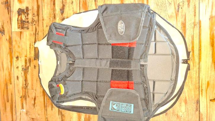 Zo goed als nieuwe bodyprotector in maat Child 164/176, Dieren en Toebehoren, Paardrijkleding, Zo goed als nieuw, Bovenkleding