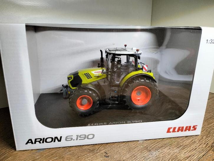 Te koop UH Claas Arion 6.190 Gelimiteerd model., Hobby en Vrije tijd, Modelauto's | 1:32, Nieuw, Tractor of Landbouw, Universal Hobbies