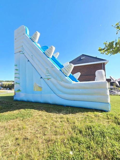 Springkussen kussen. Glijbaan. Stormbaan. Groote glijbaan., Kinderen en Baby's, Speelgoed | Buiten | Springkussens, Gebruikt, Ophalen of Verzenden