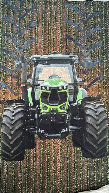 Tractor tricot paneel deel beschikbaar voor biedingen