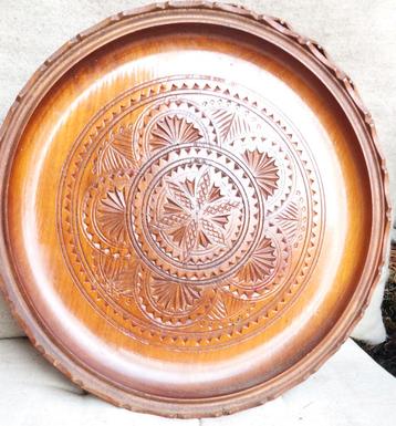 Vintage houten schaal beschikbaar voor biedingen