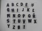 * Zwart met wit omlijnde strijkletters A - Z *, Ophalen of Verzenden, Nieuw, Applicatie