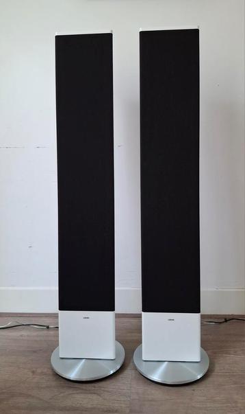 LOEWE Electrostaat Speakers WIT Matching Pair! Nieuwstaat. beschikbaar voor biedingen