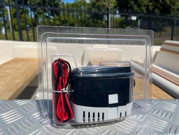 Nuova Rade Bildgepomp Automatisch 12 volt beschikbaar voor biedingen