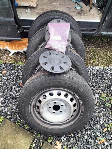 velgen op band mercedes vito beschikbaar voor biedingen