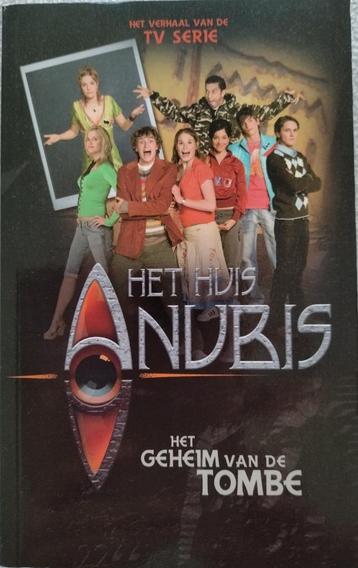 Boek Het huis van Anubis Het geheim van de tombe Studio 100 beschikbaar voor biedingen