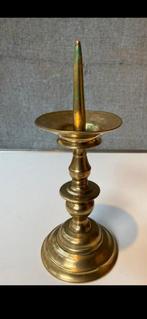 Penkandelaar. 17e eeuw. Brons. Hoogte 27 cm. Gaaf., Antiek en Kunst, Antiek | Koper en Brons, Verzenden, Brons
