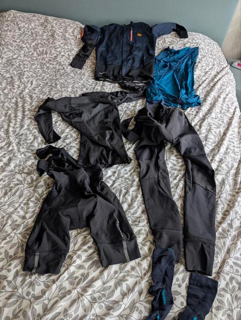 Van Rysel wielrenkleding heren maat s, Sport en Fitness, Wielrennen, Zo goed als nieuw, Kleding, Ophalen of Verzenden