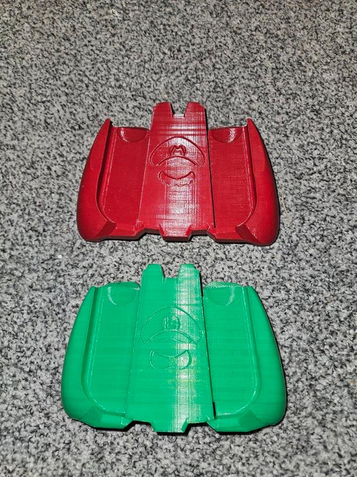 3d geprinte houders voor Joycons Switch, Spelcomputers en Games, Spelcomputers | Nintendo Switch, Zo goed als nieuw, Switch Original