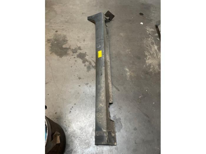 Zijskirt links van een Hyundai IX35 (ZAR), Auto-onderdelen, Carrosserie en Plaatwerk, Hyundai, Gebruikt, 3 maanden garantie, Ophalen of Verzenden