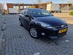 Ford Focus 1.0 Ecoboost 74KW 5-D 2012 Zwart, Auto's, 635 kg, 100 pk, Zwart, Handgeschakeld