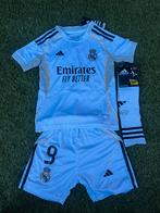 Nieuw Real Madrid voetbaltenue Kylian Mbappe seizoen 25/26, Sport en Fitness, Voetbal, Maat XS of kleiner, Ophalen of Verzenden