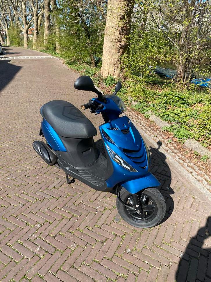 Piaggio Zip 50cc, Fietsen en Brommers, Scooters | Piaggio, Gebruikt, Zip, Benzine, Ophalen
