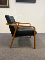 Rolf Benz Fauteuil zwart leer design stoel noten hout, Ophalen of Verzenden, Hout