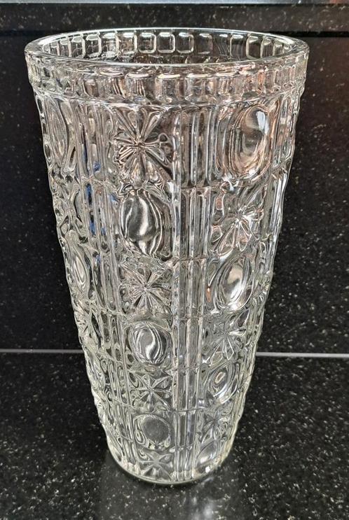 Retro vaas - glas - met bloempatroon, Antiek en Kunst, Antiek | Vazen, Ophalen of Verzenden