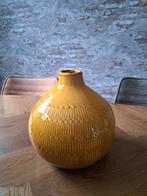 Gave vaars/pot okergeel, Huis en Inrichting, Woonaccessoires | Vazen, Ophalen, Overige kleuren, Aardewerk of Porselein, Zo goed als nieuw