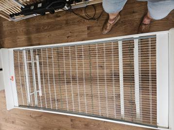 Een persoonsbed 90x210 beschikbaar voor biedingen