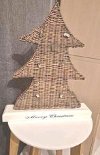 riviera maison rattan kerstboom 57cm met clips voor kaarten, Diversen, Kerst, Ophalen of Verzenden, Gebruikt