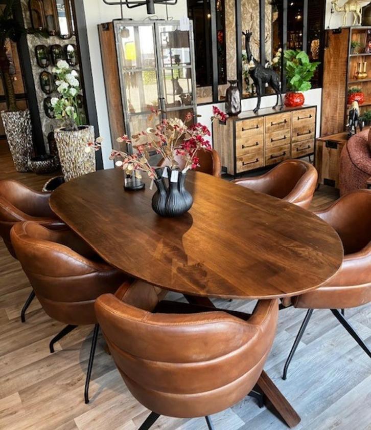 Ontdek ons assortiment -Waar Stijl samenkomt.. Het Woonhuis, Huis en Inrichting, Stoelen, Nieuw, Eén, Hout, Leer, Metaal, Stof