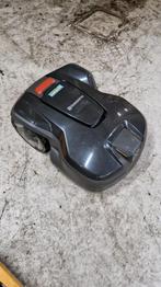 Husqvarna Automower 305 (2020)  gebruikt robotmaaier, Bestuurbaar via app, Ophalen of Verzenden, Zo goed als nieuw, 20 tot 25 cm