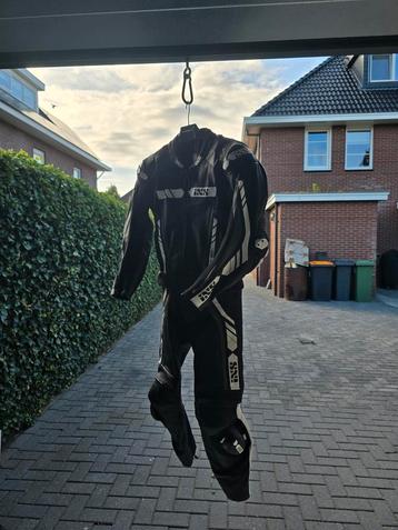 Nieuw 1x gedragen leren IXS Motorpak beschikbaar voor biedingen
